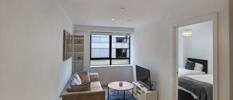 2 dormitorios, tabla de planchar con plancha, wifi y ropa de cama