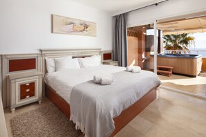 2 soverom, safe på rommet, strykejern/-brett og wi-fi (inkludert)