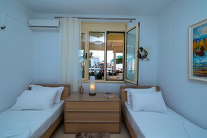 2 chambres, fer et planche à repasser, Wi-Fi, draps fournis