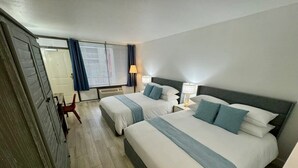 1 bedroom, desk, iron/ironing board, WiFi - 2 beds | Pool, Parking, Wi-Fi & Smart TV (Kissimmee)