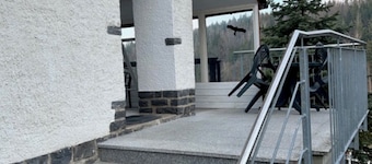 Casa vacanze "Waldeck" con vista sulle montagne, terrazza privata e Wi-Fi