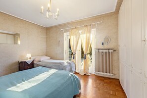 3 chambres, accès au Wi-Fi (inclus), literie fournie