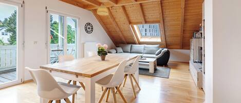 テレビ、テレビゲーム、卓球台