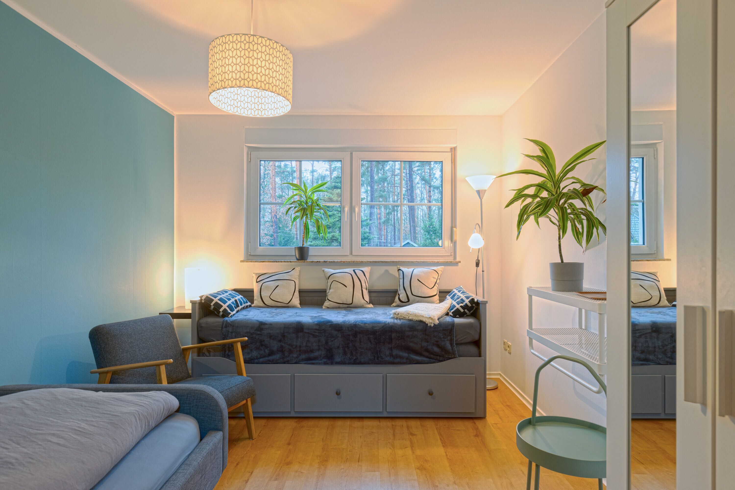 3 slaapkamers, een strijkplank/strijkijzer, gratis wifi, beddengoed