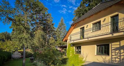 Ferienwohnung 'Das Haus Stiller Grund' mit Gemeinschaftsgarten, Balkon und WLAN
