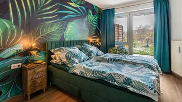 1 habitación, tabla de planchar con plancha, wifi gratis y ropa de cama