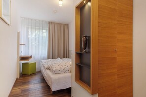 2 bedrooms, free WiFi, bed sheets - Apartment 'Wohnung Jonagold' with Shared Terrace, Shared Garden and Wi-Fi (Immenstaad am Bodensee)
