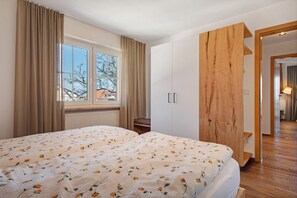 1 bedroom, free WiFi, bed sheets - Apartment 'Wohnung Cox Orange' with Shared Terrace, Shared Garden and Wi-Fi (Immenstaad am Bodensee)