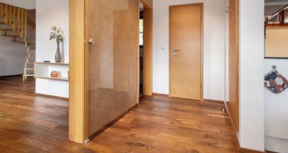 Ferienwohnung 'Wohnung Alte Laube' mit gemeinsamer Terrasse, gemeinsamem Garten und WLAN