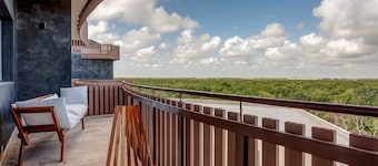 Private Rooftop Pool and Jungle Views in Tulum