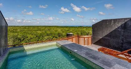 Private Rooftop Pool and Jungle Views in Tulum