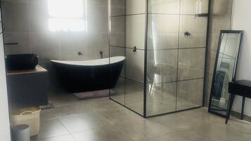 Een douche, een haardroger