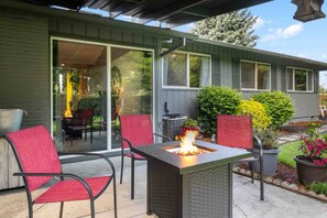 تناول الطعام بالخارج