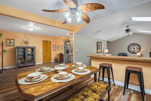 تناول الطعام