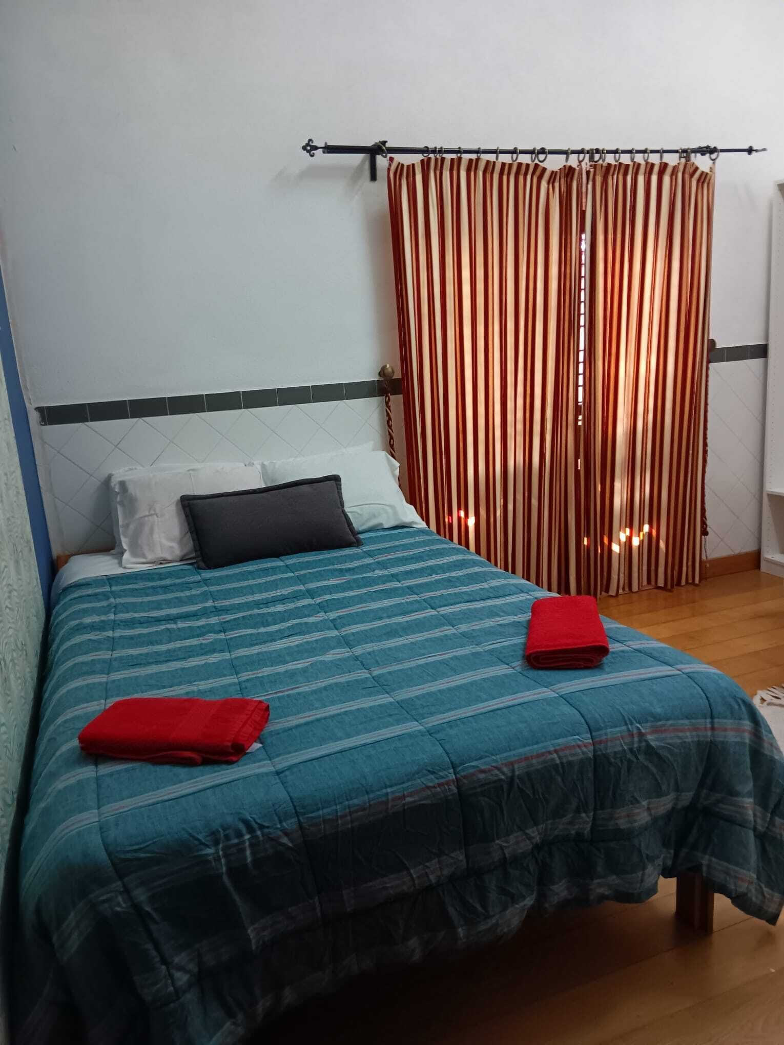 1 soveværelse, internetforbindelse