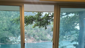 Apartment, 3 Bedrooms, Balcony, Garden View | Terrace/patio
