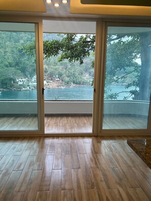 Appartement, 3 chambres, balcon, vue jardin | Terrasse/Patio