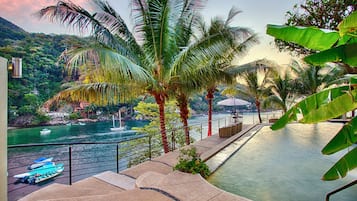 Apartment, 3 Bedrooms, Balcony, Garden View | Property grounds