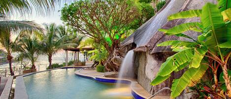 Apartment, 3 Bedrooms, Balcony, Garden View | Pool