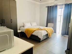 Room, 6 Bedrooms, Smoking, Garden View | Bathroom - Room-trendybliss Guest House - N0016 (Thabazimbi)