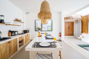 Basic Villa | Private kitchen - Villa Valentina (Canggu)