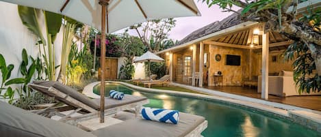 Basic Villa | Pool | Outdoor pool