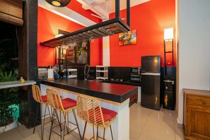 Basic Villa | Private kitchen | Fridge, microwave, stovetop, toaster