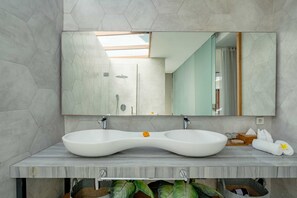 Bathroom - Villa Brawa 8 (Canggu)