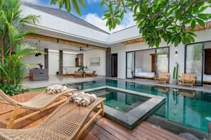 Biệt thự cơ bản | Hồ bơi | Hồ bơi ngoài trời 