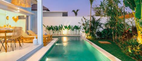 Basic Villa | Kolam renang | Kolam renang terbuka