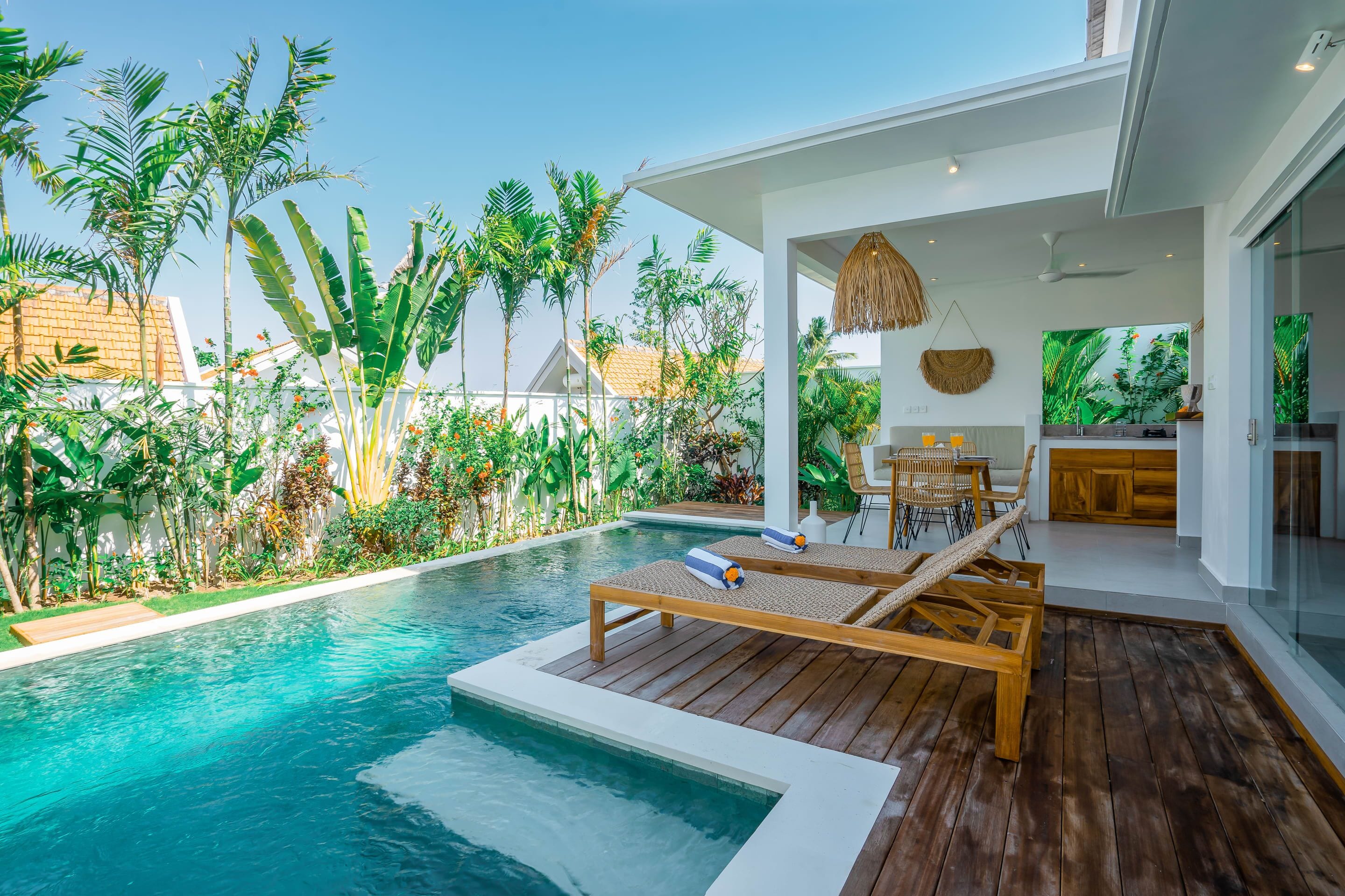 ベーシック ヴィラ | プール | 屋外プール