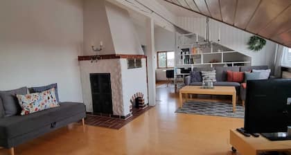 Gemütliche Dachgeschosswohnung bei Tutzing am Starnberger See