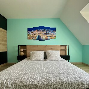 3 chambres, lit parapluie, Wi-Fi gratuit, draps fournis