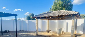 Room, 6 Bedrooms, Smoking, Garden View | Exterior