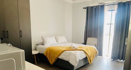 Room in B&B - Trendybliss Guest House - N0298