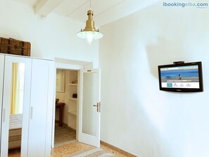 1 室のベッドルーム、WiFi
