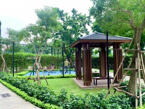 Courtyard - HKG-Vinhomes Green Bay Luxury-Private (Hanoi)