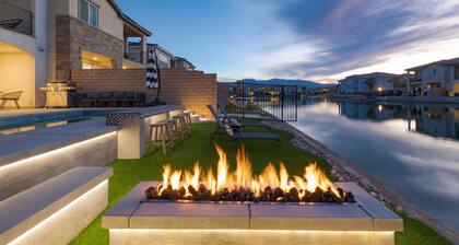Lakefront w/ Private Pool, Great for Festival Season | Lago Luxe by AvantStay