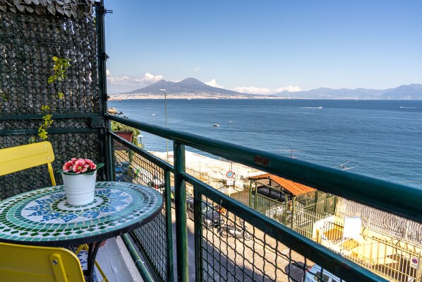 Property grounds - Cozy apartment with sea view just 3 minutes from the beach (Napoli)