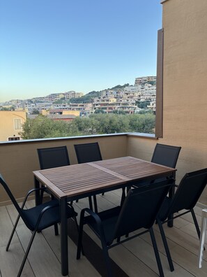 Outdoor dining - Isla Relax House, with Jacuzzi (Villasimius)