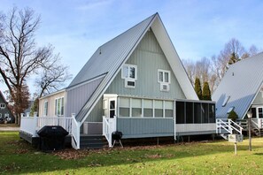 Exterior - Chalet on the Lake 76 w/ Beach Access, Pools, Sport Courts, Fishing Pond & more! (Stevensville)