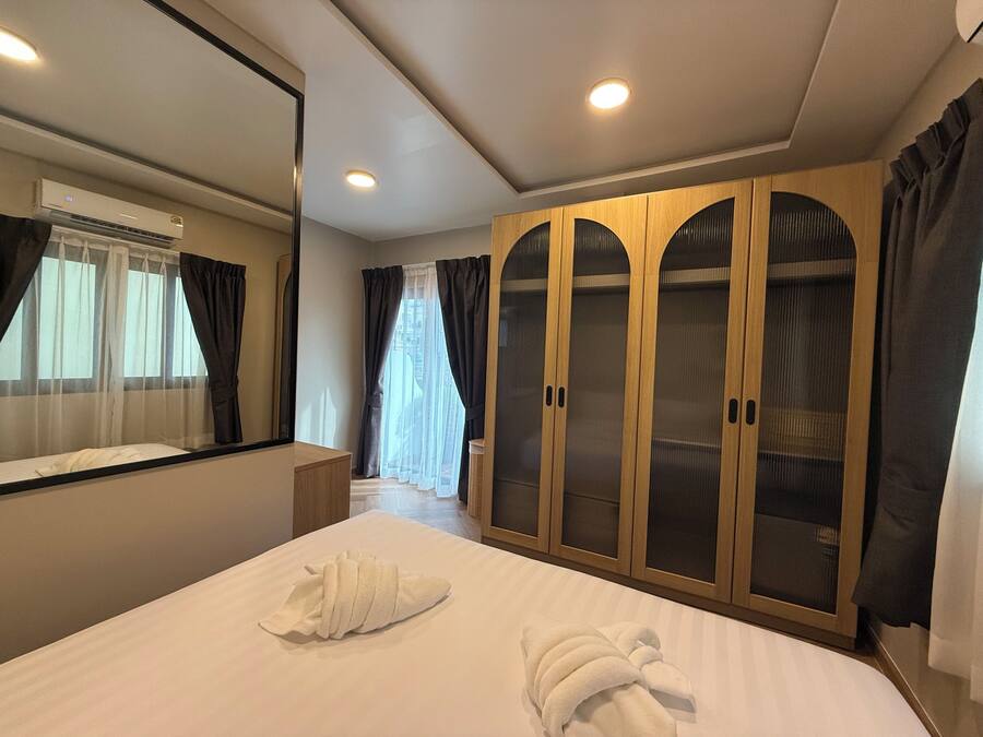 Habitación doble superior, 1 cama doble, no fumadores, vistas a la ciudad | Ropa de cama de alta calidad, wifi gratis, decoración individual