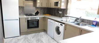 New & delightful 3 bed house in East Kilbride- 54