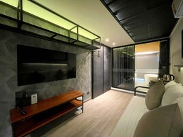 Chambre Deluxe avec lits jumeaux, baignoire | Décoration personnalisée, ameublement personnalisé