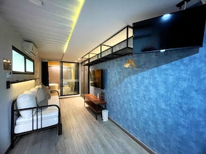 Decoración personalizada, muebles diferentes y insonorización