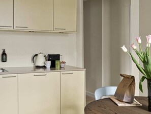Interior - Three-Bedroom Apartment for 8 (København)