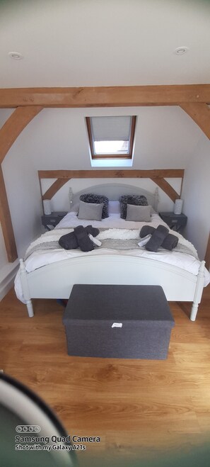 2 間睡房、熨斗/熨衫板、可攜式嬰兒床、Wi-Fi