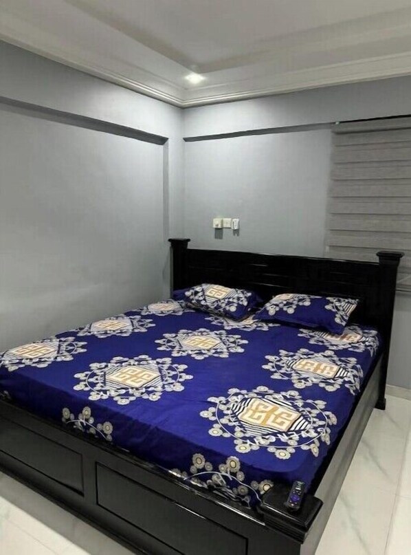 2 bedrooms, WiFi, bed sheets