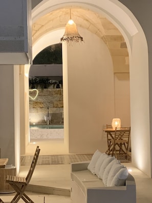 Outdoor pool, a heated pool - Pieds dans l’eau luxury apartment, full sea view, on the beach, all the comforts (San Foca)