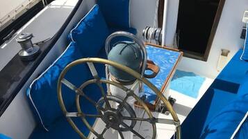 Serviettes fournies, savon, papier toilette